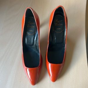 Beautiful Roger Vivier, new no tag, 34.5
